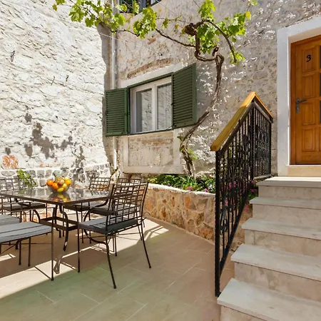 A Luxury Sibenik-1 By Interhome *